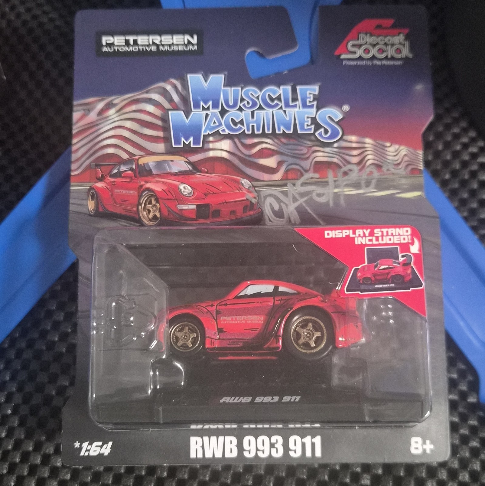 Autographs Exclusive Muscle Machines Petersen Automotive Museum 993 911 1:64 Autographs Exclusive Muscle Machines Petersen Automotive Museum 993 911 1:64