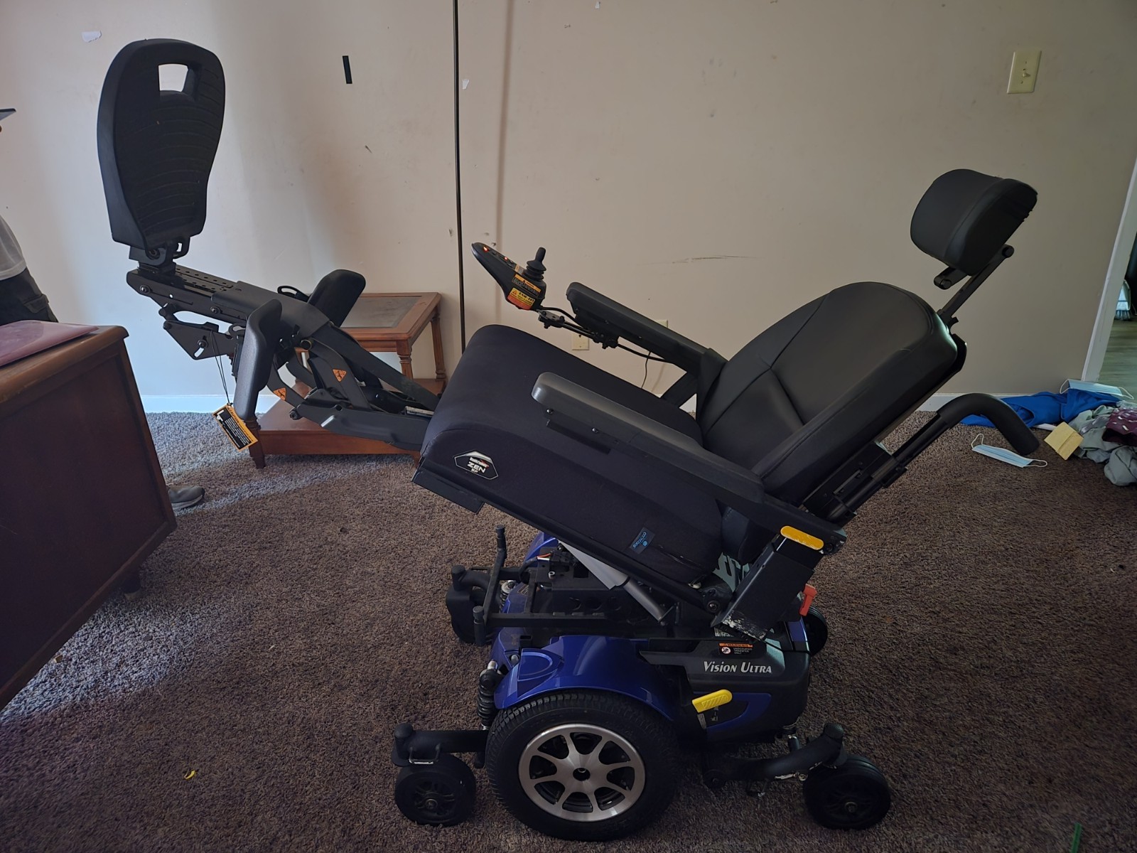 Merits Vision Ultra Power Wheelchair Merits Vision Ultra Power Wheelchair
