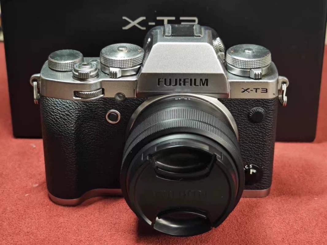 Fujifilm X-T3 26.1MP Mirrorless Digital Camera with Fuji XC 15-45mm Lens Kits