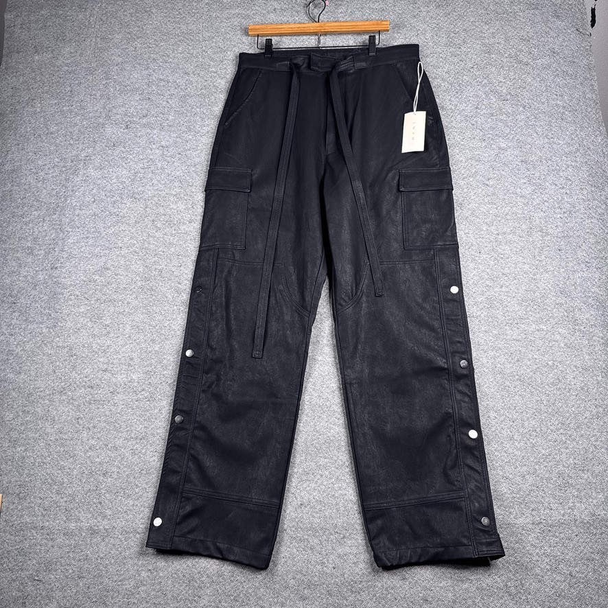 MNML Ultra Baggy Leather Snap Cargo Pants Mens 34 Black Wide Leg NWT MNML Ultra Baggy Leather Snap Cargo Pants Mens 34 Black Wide Leg NWT