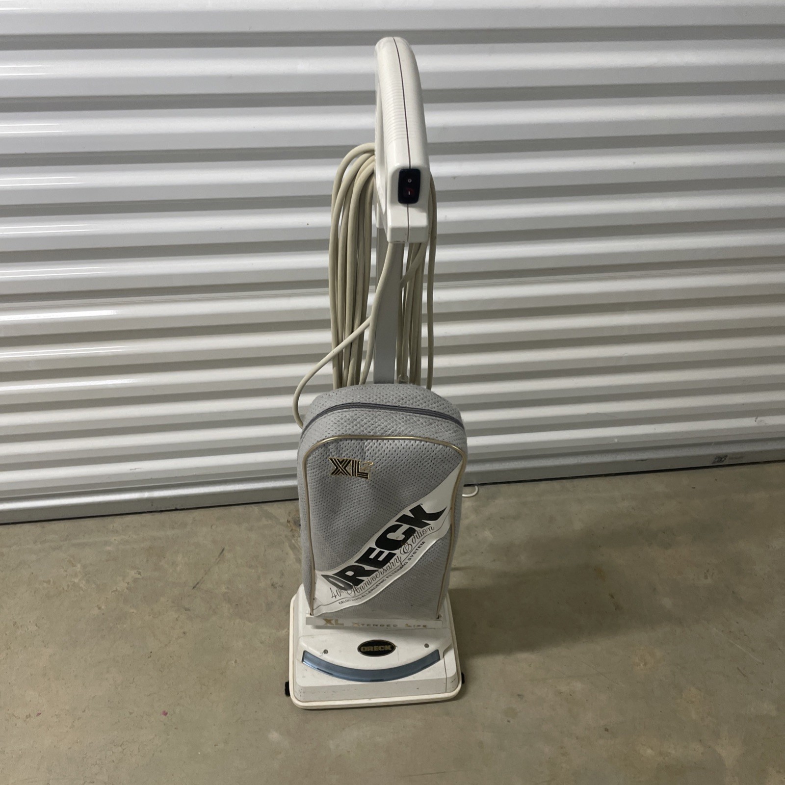 Oreck XL2 Upright Vacuum 40th Anniversary XL3600 XL3600HH Oreck XL2 Upright Vacuum 40th Anniversary XL3600 XL3600HH