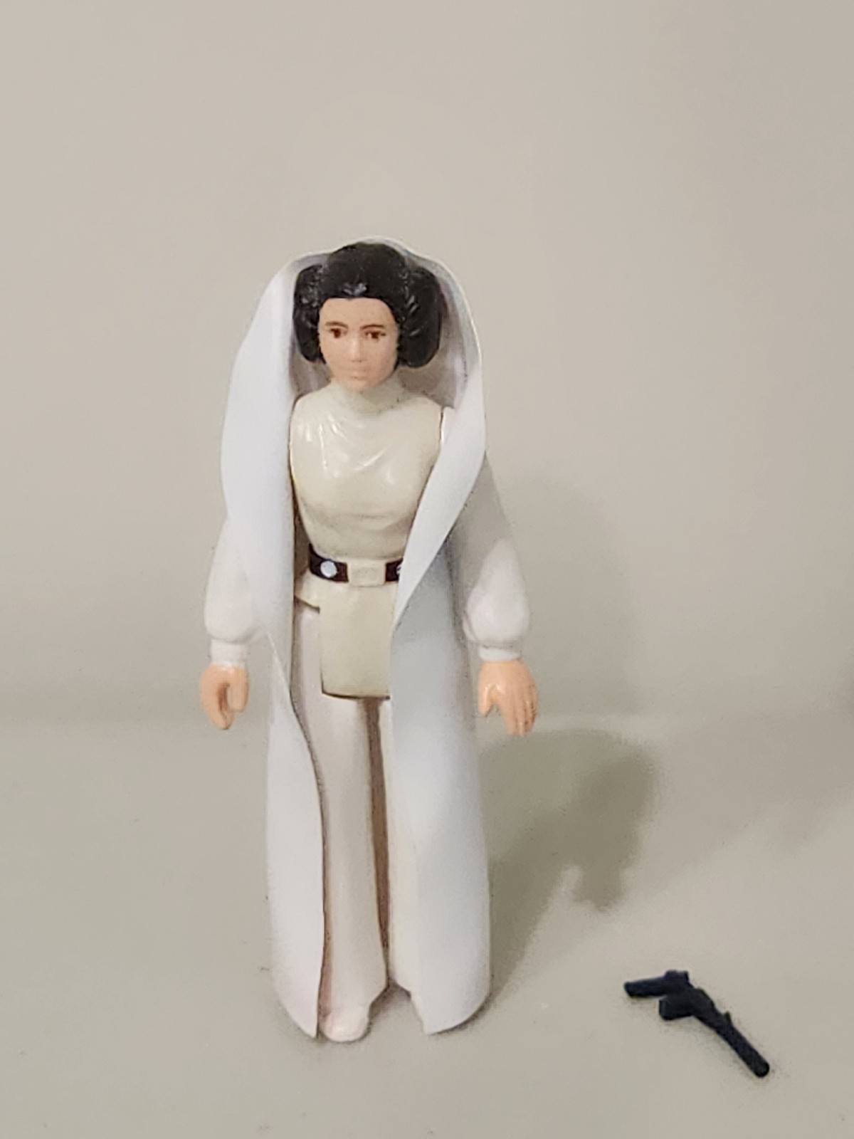 Vintage 1977 Princess Leia w/ Blue Blaster Star Wars Kenner COMPLETE MINTY Vintage 1977 Princess Leia w/ Blue Blaster Star Wars Kenner COMPLETE MINTY