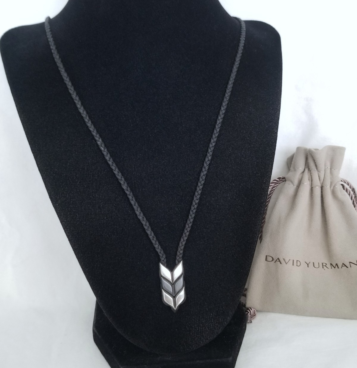 DAVID YURMAN - 100% Auth Chevron Titanium & Silver Pendant Necklace - Pristine
