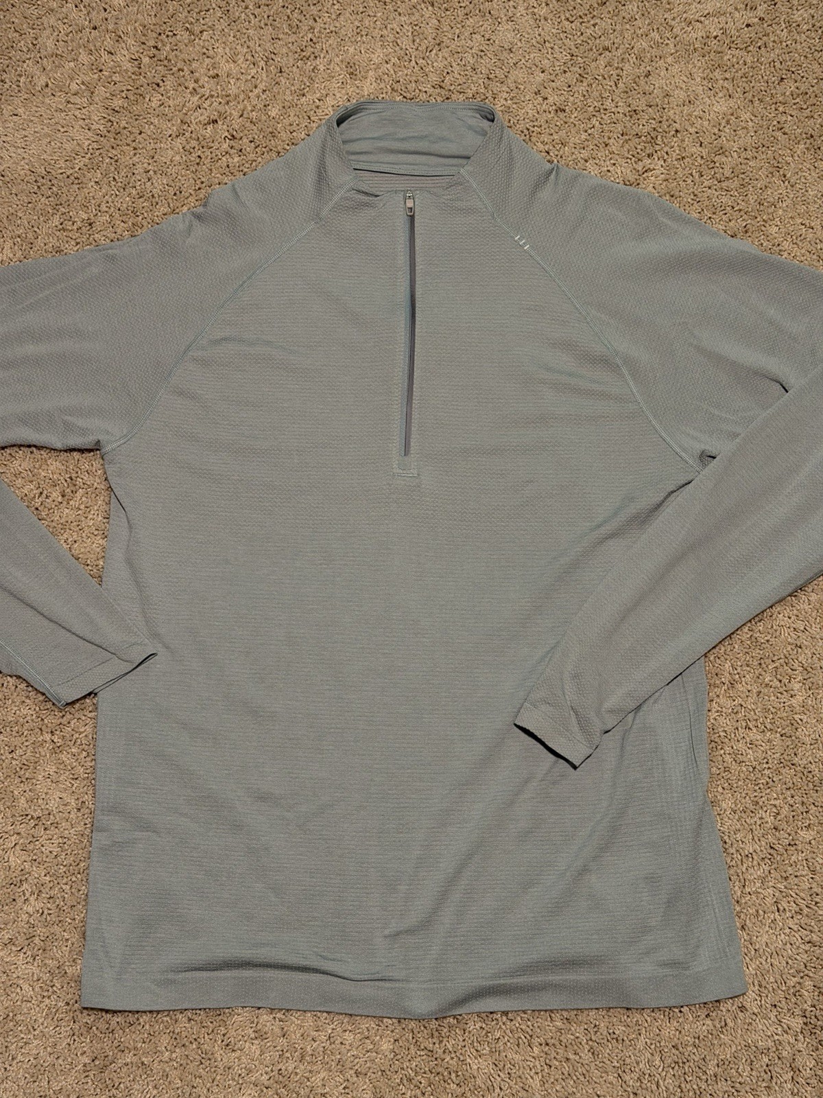 Lululemon Metal Vent Half Zip Blue Aqua Large Lululemon Metal Vent Half Zip Blue Aqua Large