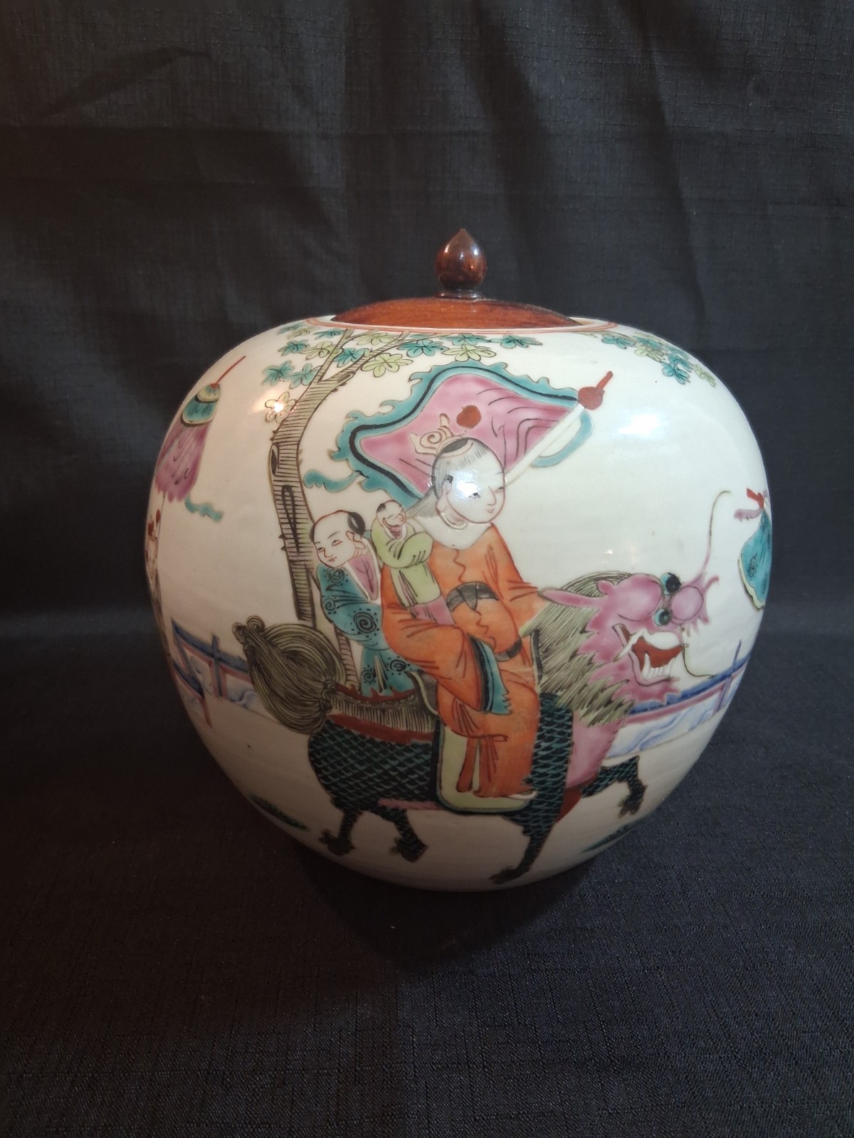 Antique Ginger Jar | Famille Rose | Qing Dynasty | Late 19th Early 20th Century Antique Ginger Jar | Famille Rose | Qing Dynasty | Late 19th Early 20th Century