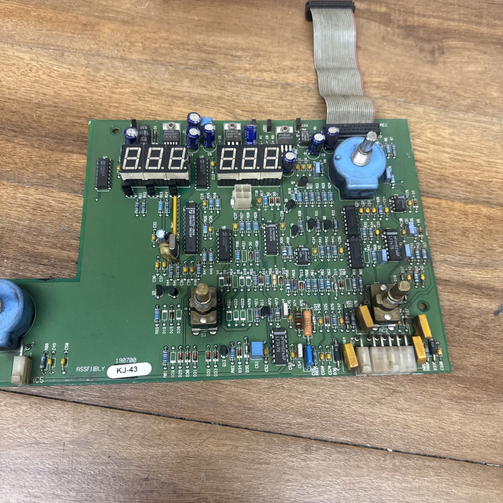 Miller Electric 190700 XMT 304 Front Panel Display Circuit Board PCB Untested Miller Electric 190700 XMT 304 Front Panel Display Circuit Board PCB Untested