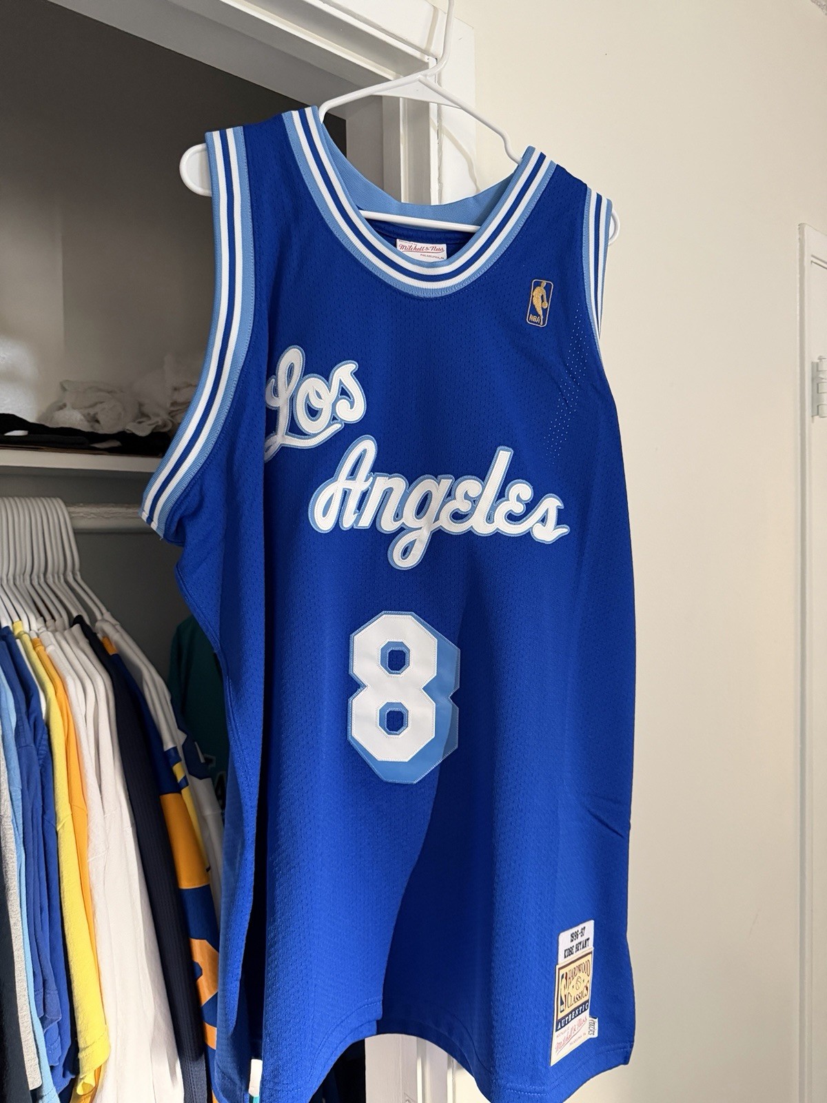 Mitchell & Ness Lakers #8 Kobe Bryant Royal Blue 1996-97 Auth Jersey 52 XXL Mitchell & Ness Lakers #8 Kobe Bryant Royal Blue 1996-97 Auth Jersey 52 XXL