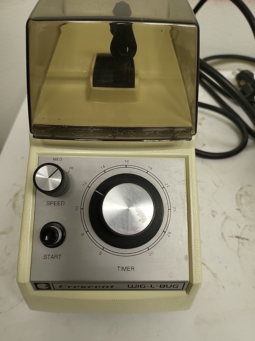 Crescent Dental MFG Model DS-80 WIG-L-BUG Amalgamator Works Great Crescent Dental MFG Model DS-80 WIG-L-BUG Amalgamator Works Great