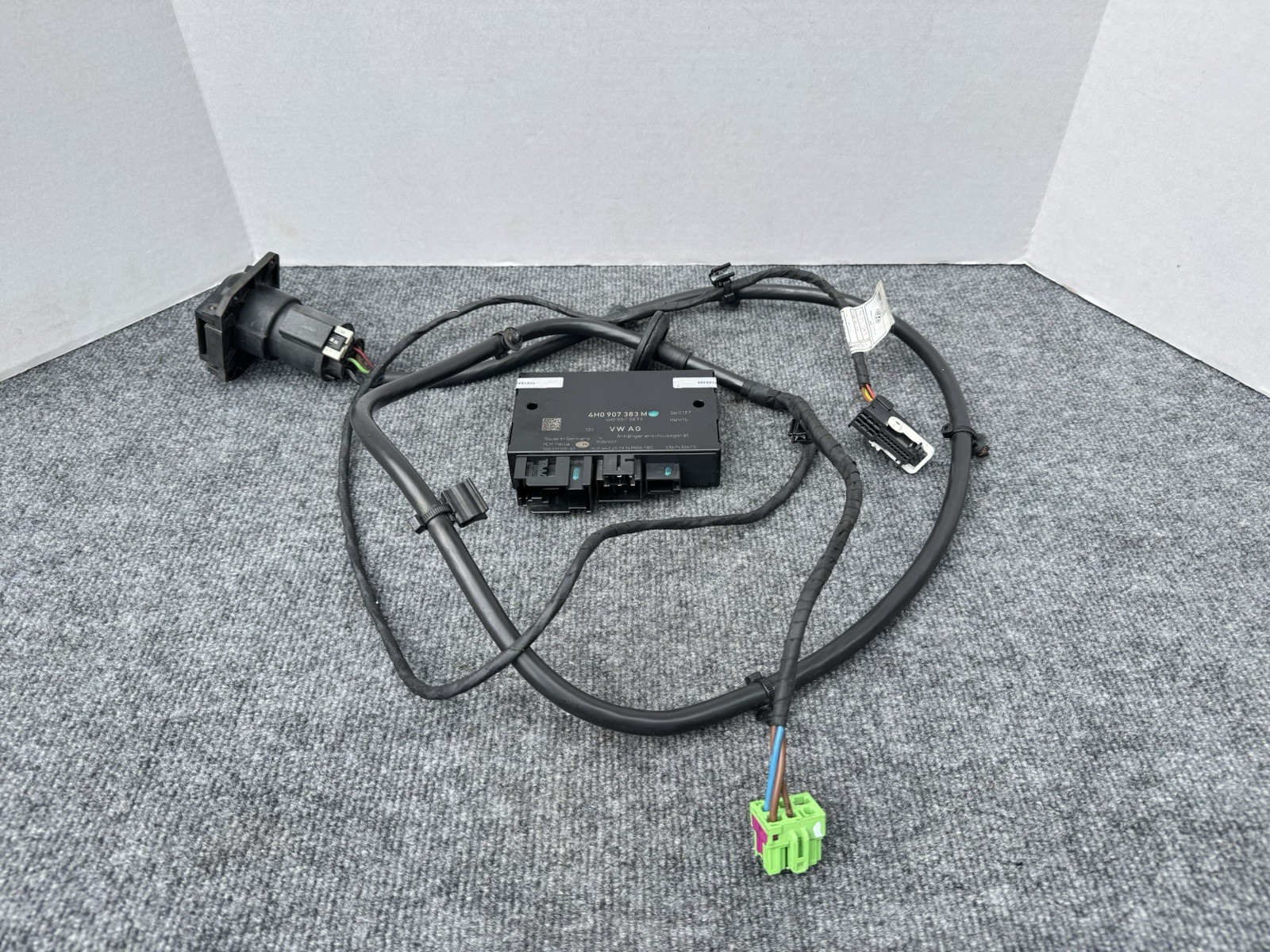 2015-2017 VW Touareg Trailer Hitch Tow Towing Module with Wiring Harness/module