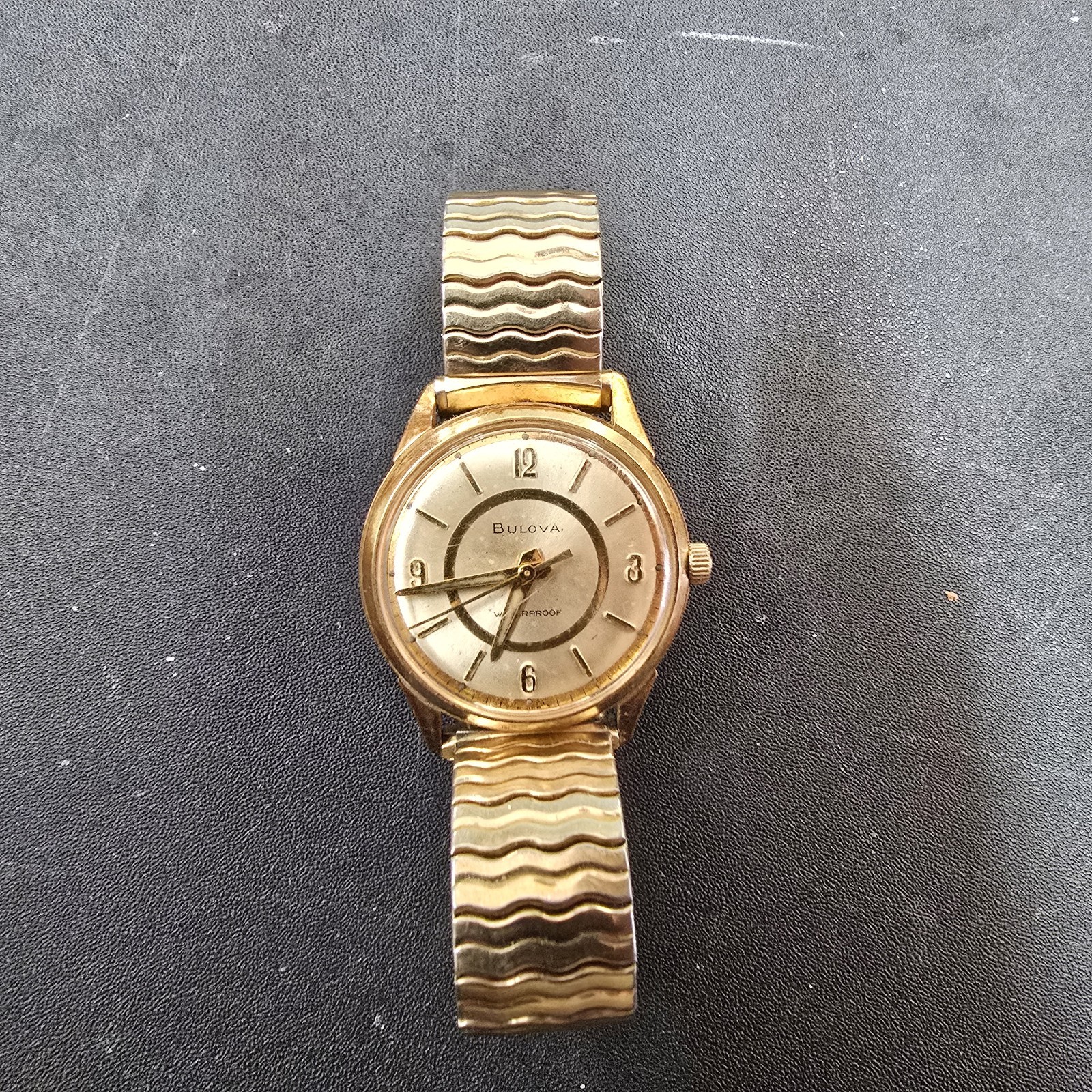 Vintage 1965 Bulova 10k Gold 0015 Electroplated Waterproof Mens Wrist Watch Vintage 1965 Bulova 10k Gold 0015 Electroplated Waterproof Mens Wrist Watch