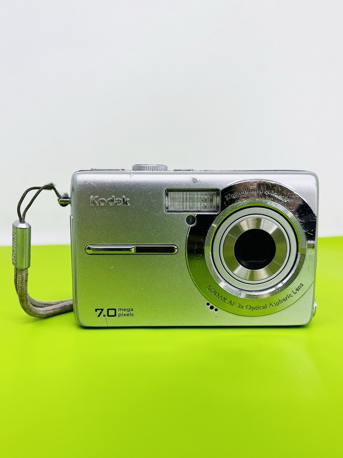 Kodak EasyShare M753 7.0MP Compact Digital Camera W Battery - Tested