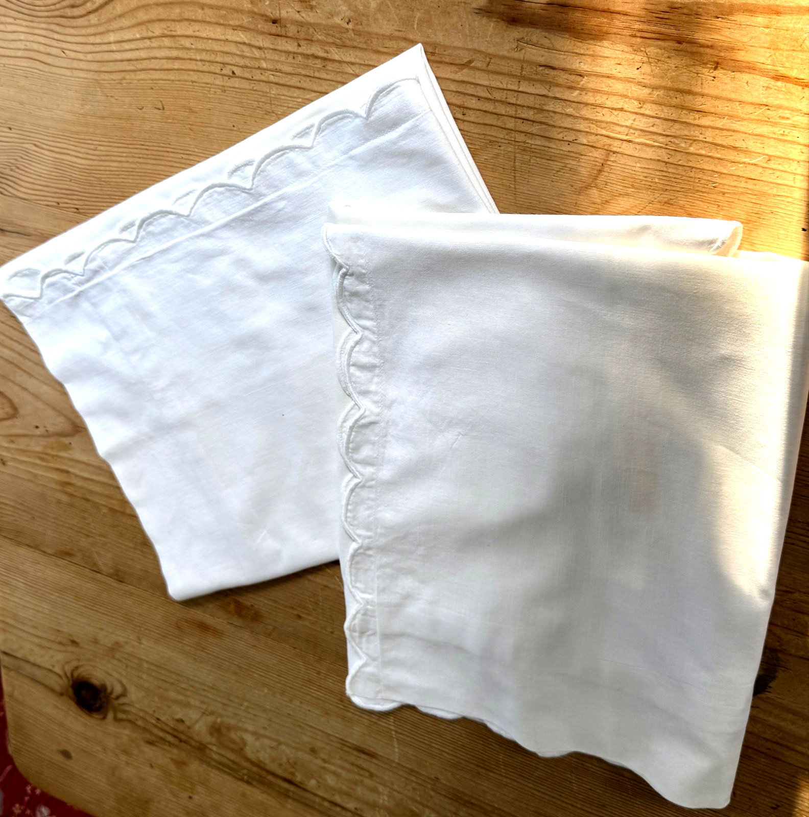 Pair of Vintage French Euro Shams with Scalloped Edges B390 Pair of Vintage French Euro Shams with Scalloped Edges B390
