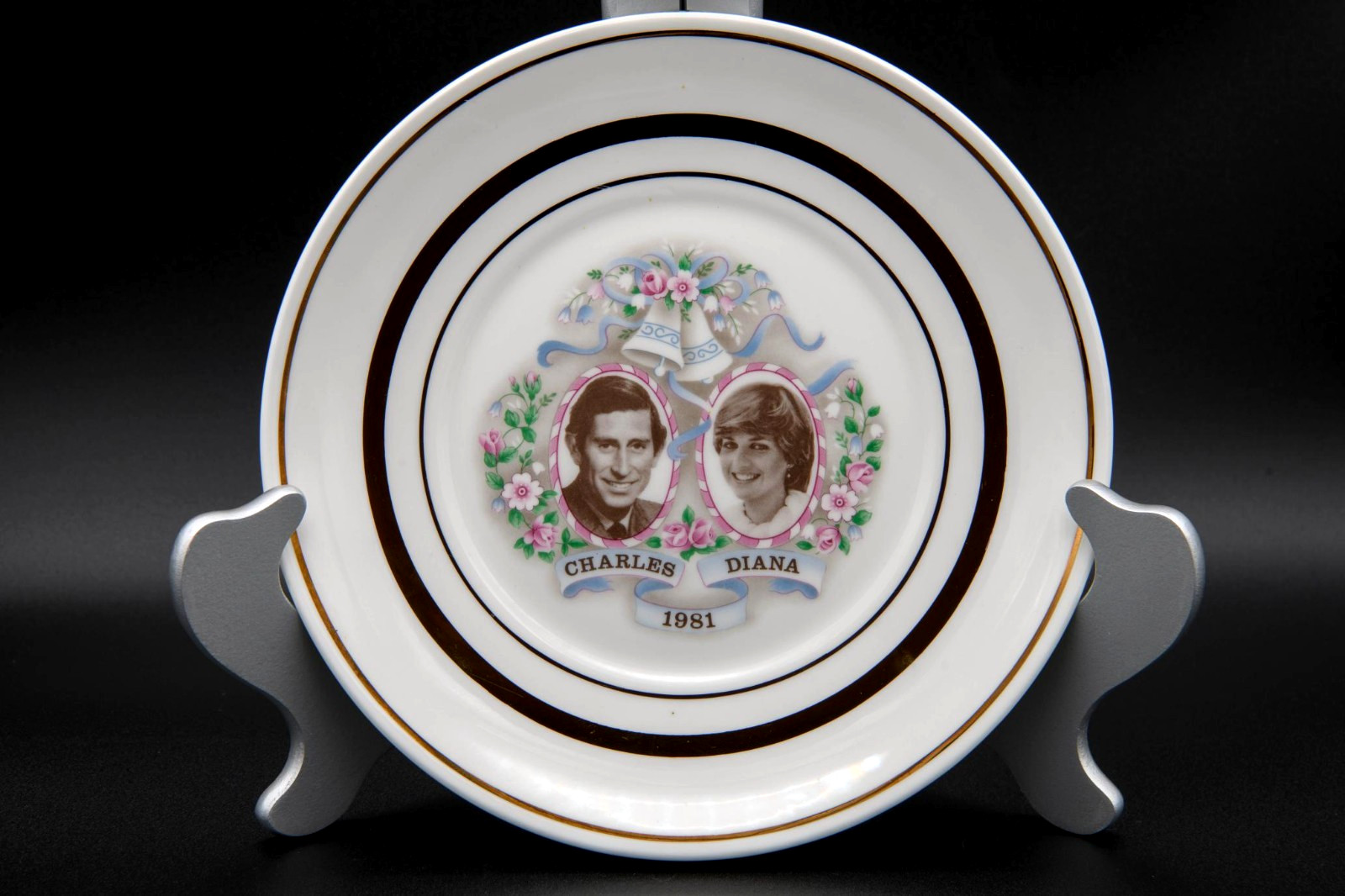 3 British Royal Family Commemorative Plates Aynsley Royal Collection Bone China