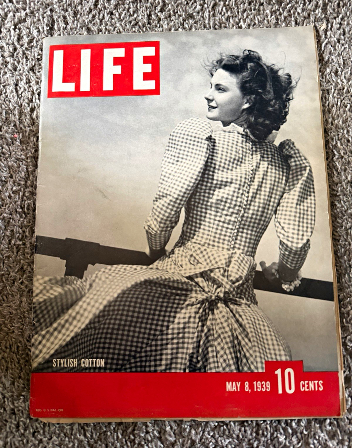 LIFE Magazine May 8 1939 Issue - News, Illustrated, Fashion, English