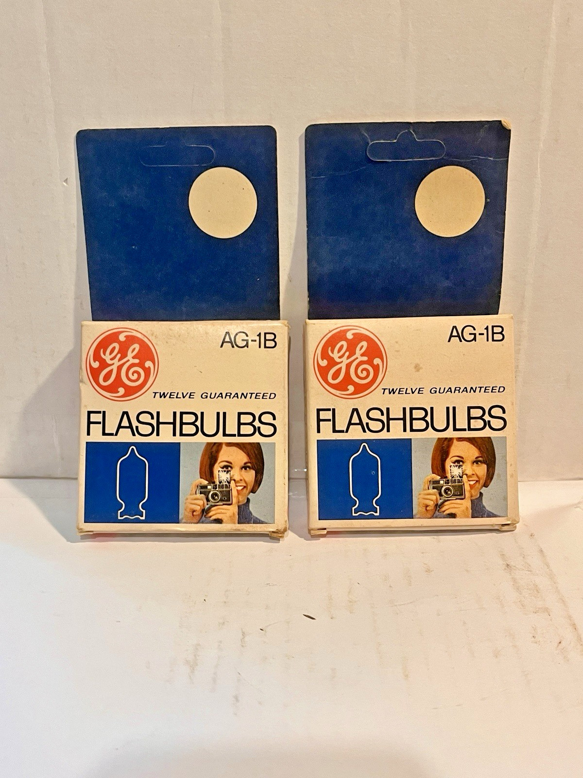 GE AG-1B Flashbulbs, Clear Incandescent Bulbs, White Light, # AG-1B, 23 bulbs GE AG-1B Flashbulbs, Clear Incandescent Bulbs, White Light, # AG-1B, 23 bulbs