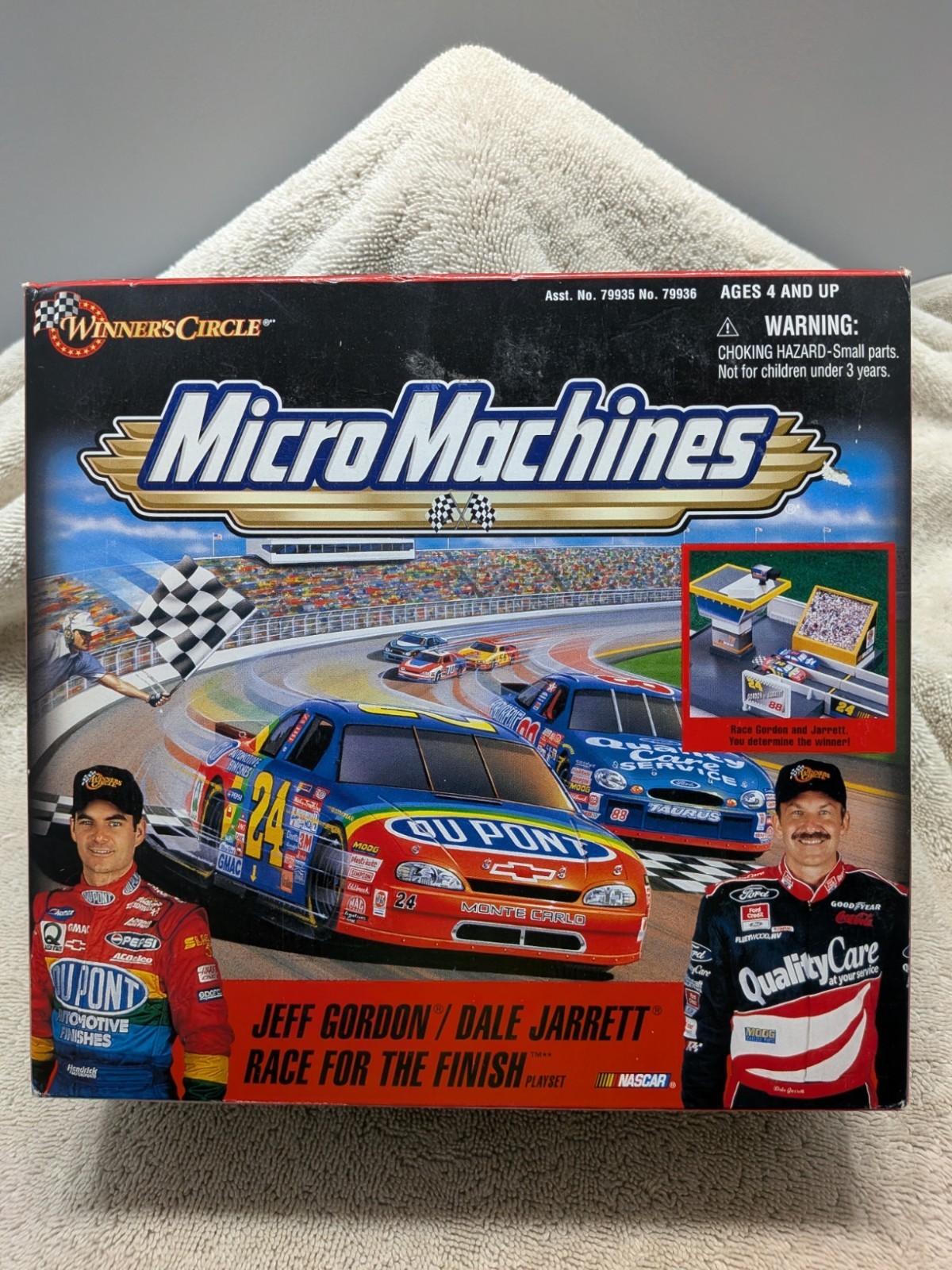 1999 Micro Machines Jeff Gordon Dale Jarrett Race For The Finish Nascar Sealed 1999 Micro Machines Jeff Gordon Dale Jarrett Race For The Finish Nascar Sealed