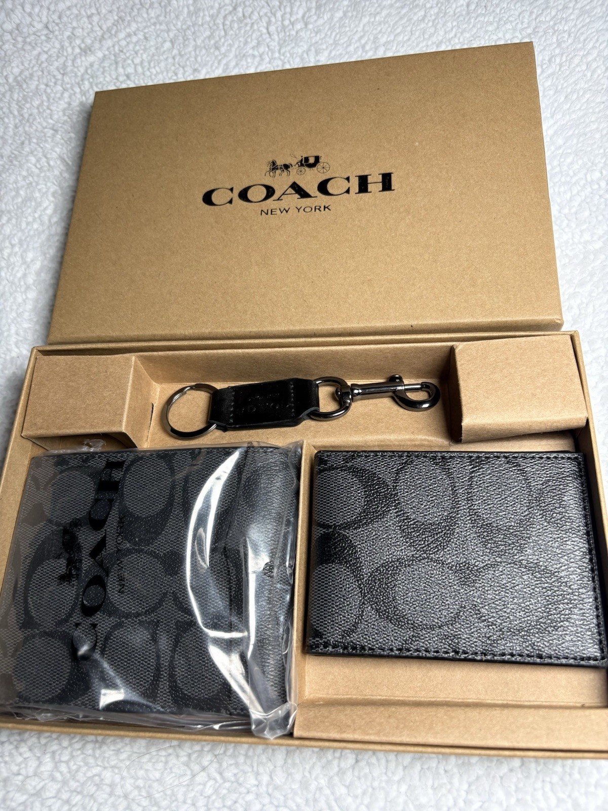 COACH MEN\'S 3 IN 1 WALLET BOXED GIFT SET IN SIGNATURE CANVAS Black COACH MEN\'S 3 IN 1 WALLET BOXED GIFT SET IN SIGNATURE CANVAS Black