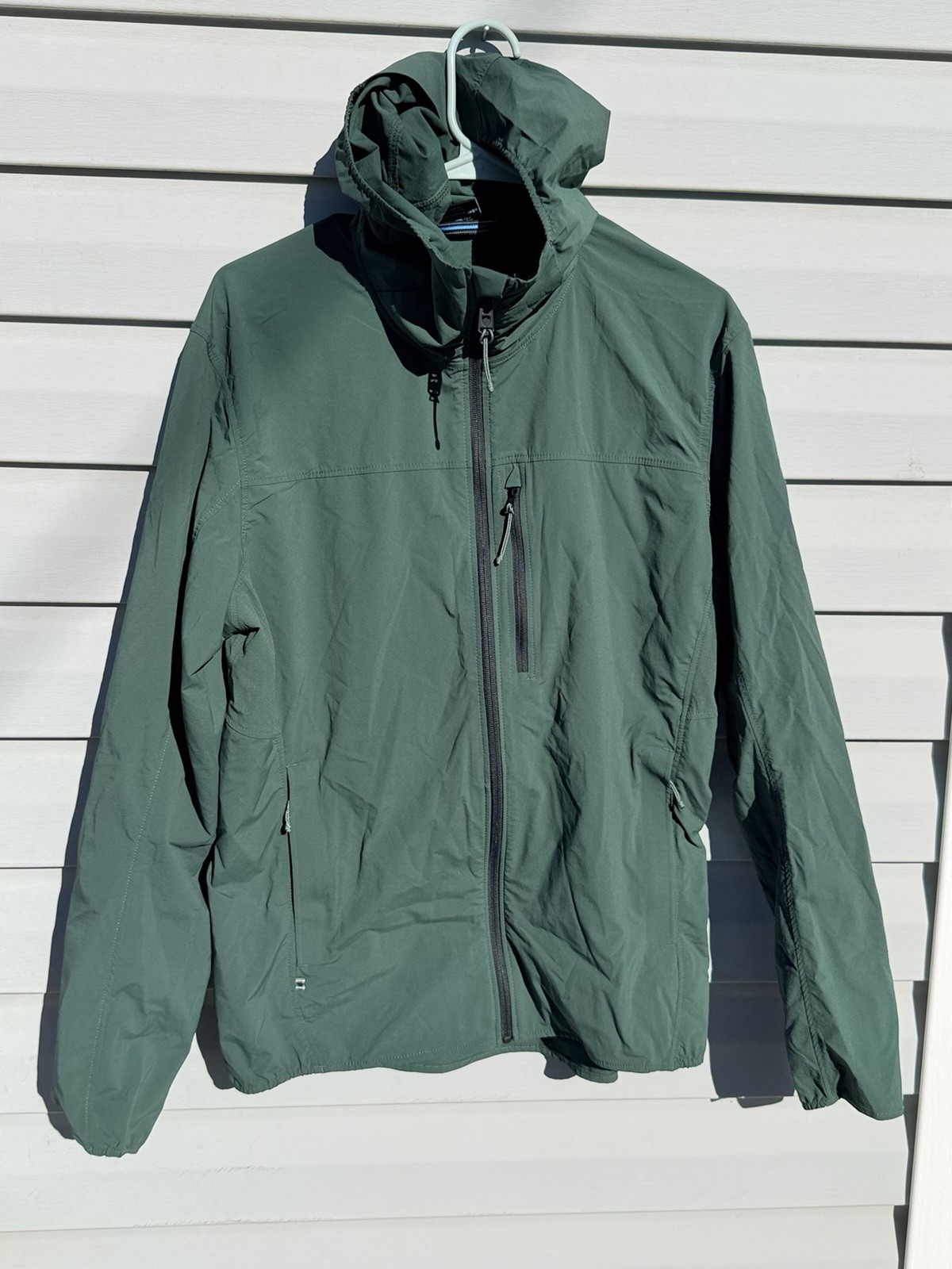 Kuhl Men’s Lightweight Jacket With Hood Green Large *Read* Kuhl Men’s Lightweight Jacket With Hood Green Large *Read*