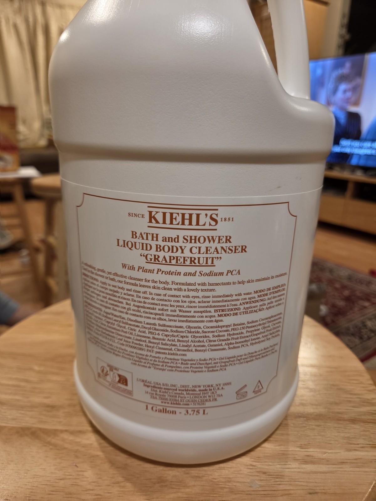 Kiehl's Bath And Shower Liquid Body Cleanser Grapefruit 1 Gallon 3.75L RV: $225