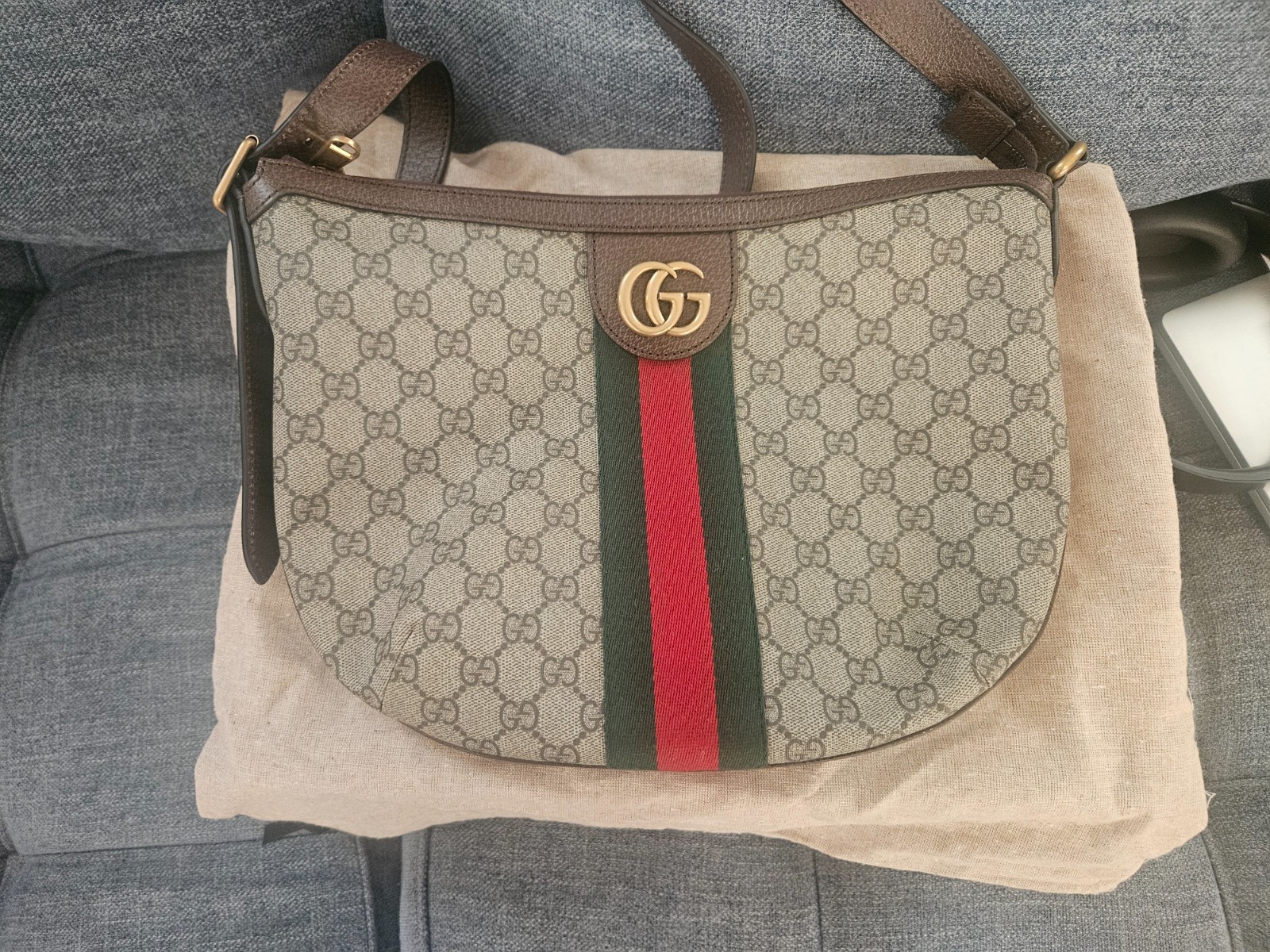 Authentic Gucci Brown Monogram Ophidia Web Stripe Leather Shoulder Bag, OS Authentic Gucci Brown Monogram Ophidia Web Stripe Leather Shoulder Bag, OS