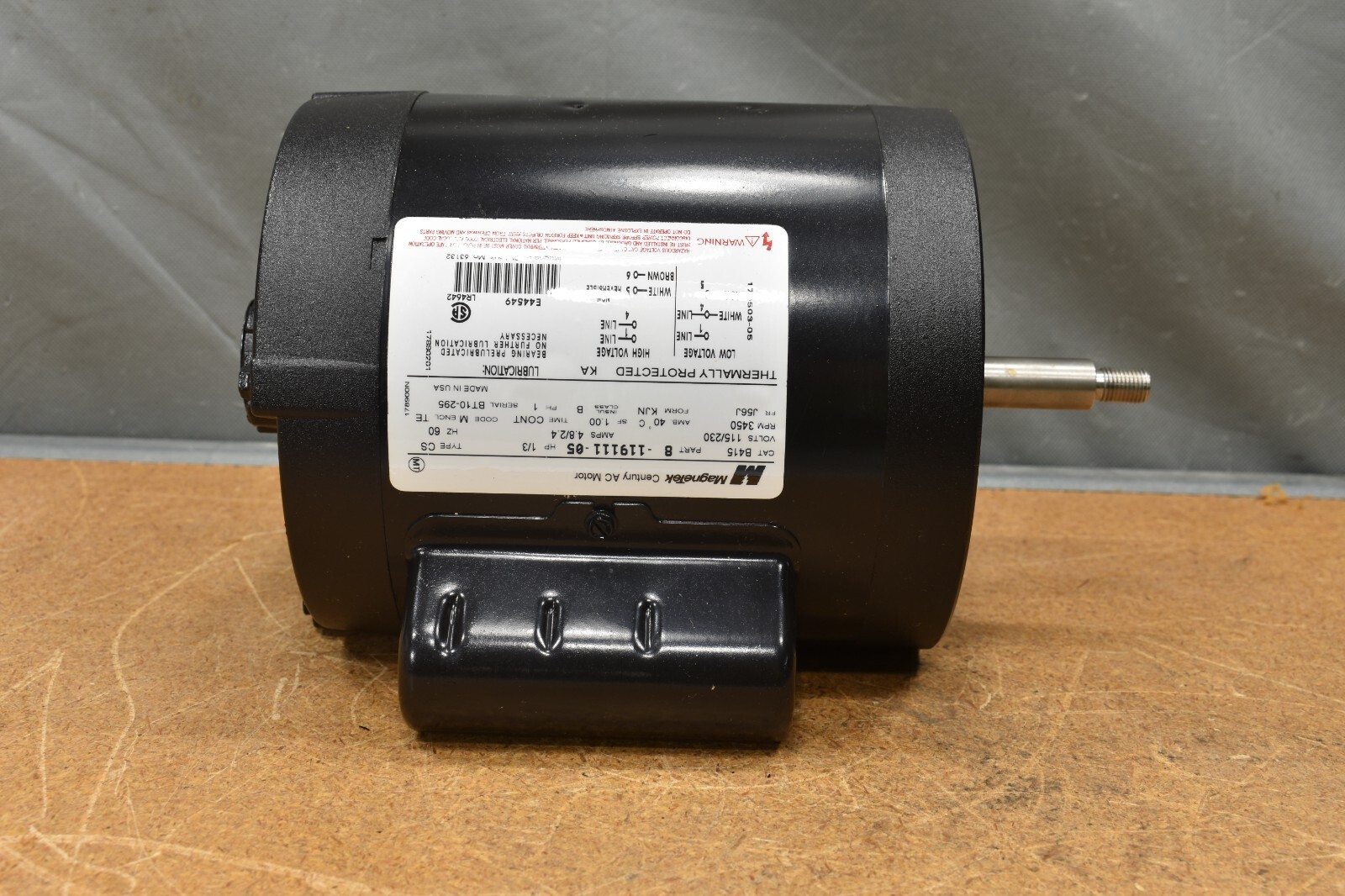 MagneTek B415, Century AC Motor, 1/3 HP, 115/230 V, 3450 RPM, 1 Ph, 8-11911-05 MagneTek B415, Century AC Motor, 1/3 HP, 115/230 V, 3450 RPM, 1 Ph, 8-11911-05