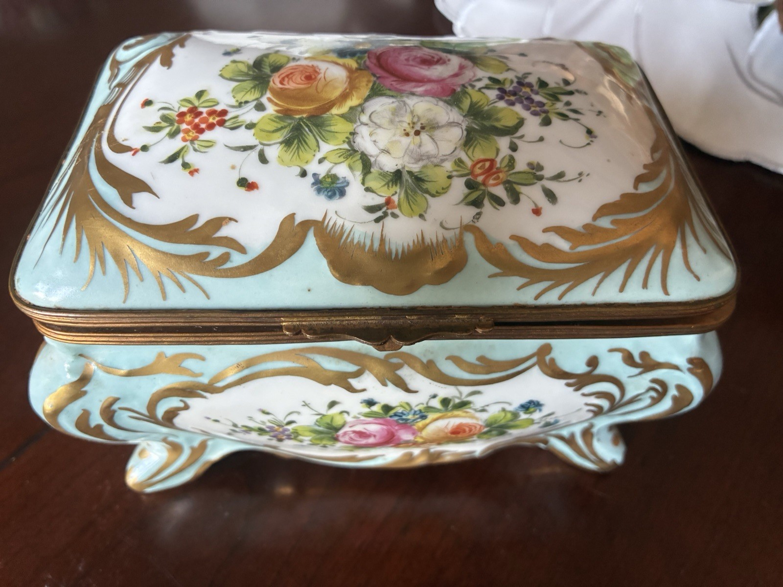 French porcelain casket 8\