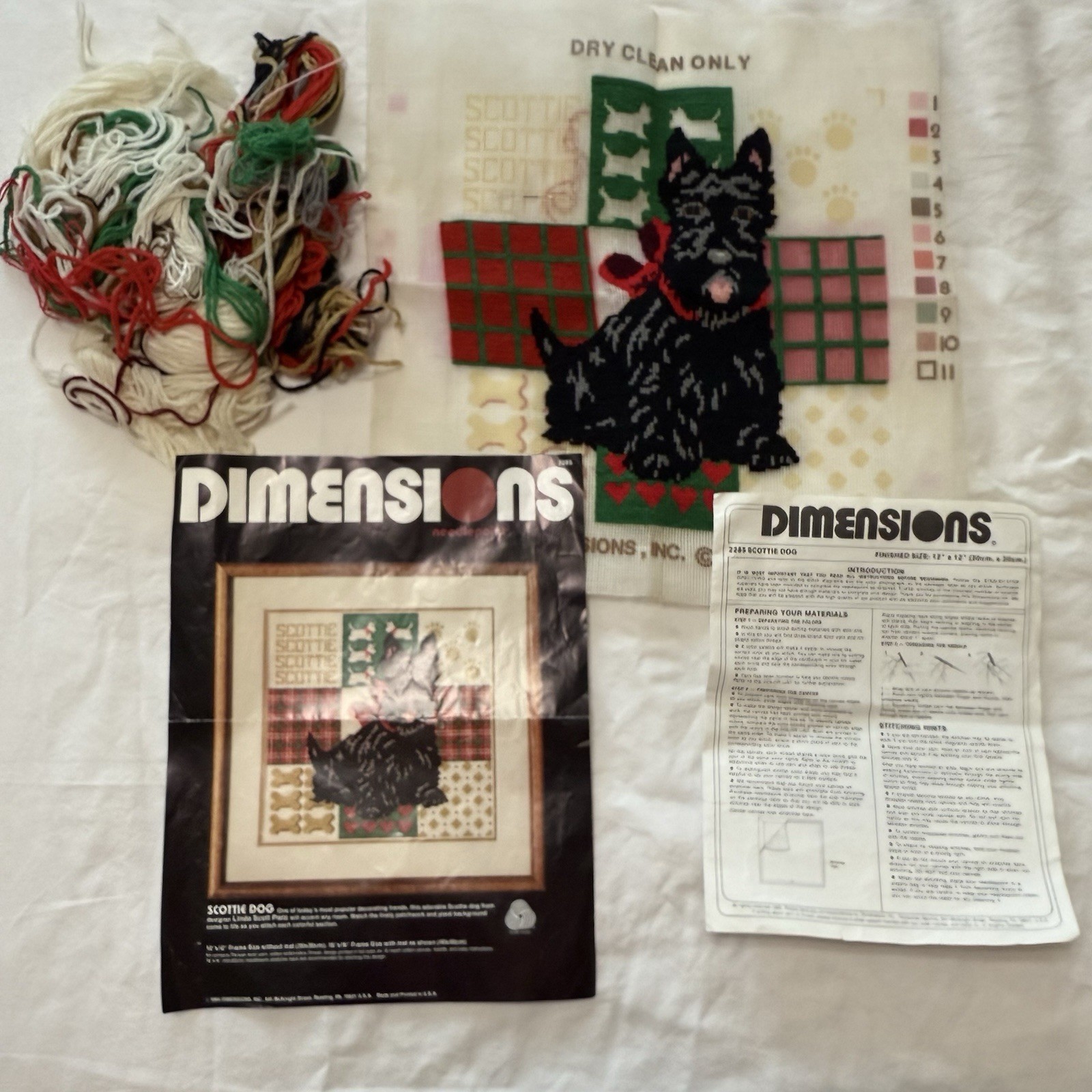 Vtg Unfinished Needlepoint Scottie Dog Dimensions 1985 Scottish Terrior Plaid Vtg Unfinished Needlepoint Scottie Dog Dimensions 1985 Scottish Terrior Plaid