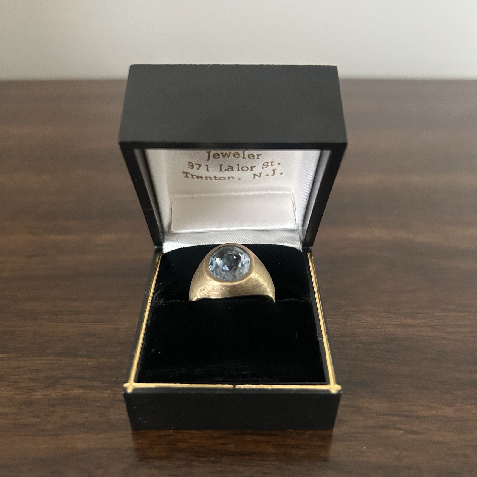 Vintage Crosby 10k Yellow Gold Synthetic Glass Blue Topaz Ring 4 Grams Size 9 Vintage Crosby 10k Yellow Gold Synthetic Glass Blue Topaz Ring 4 Grams Size 9