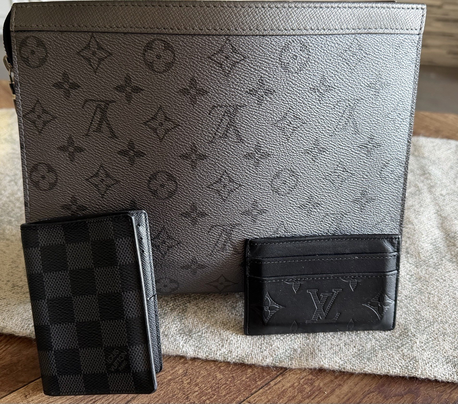 Louis Vuitton Men’s Monogram Wallet Bundle with Logo Accents, Gray/Black