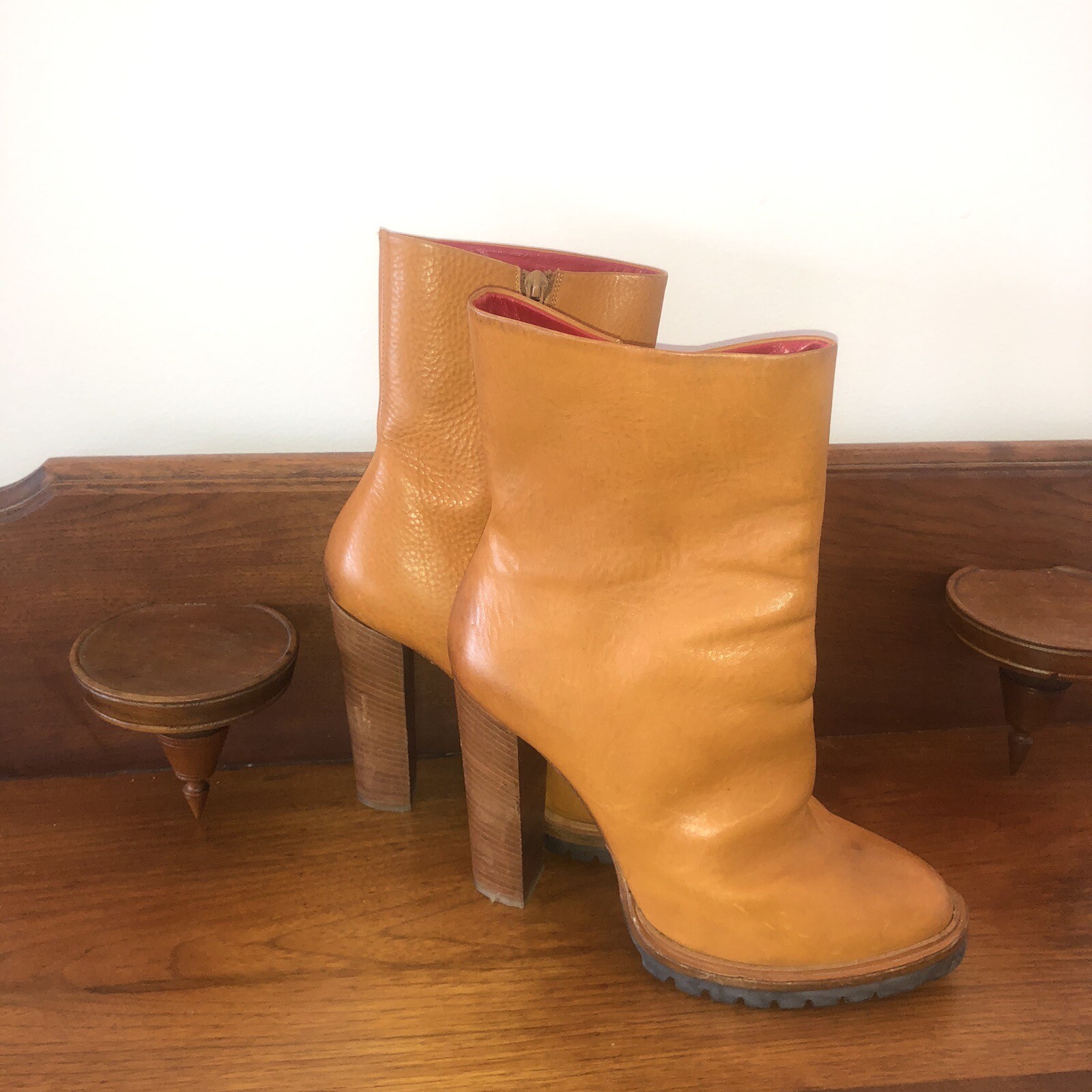 Amanda Gregory Tan Lug Sole 5\