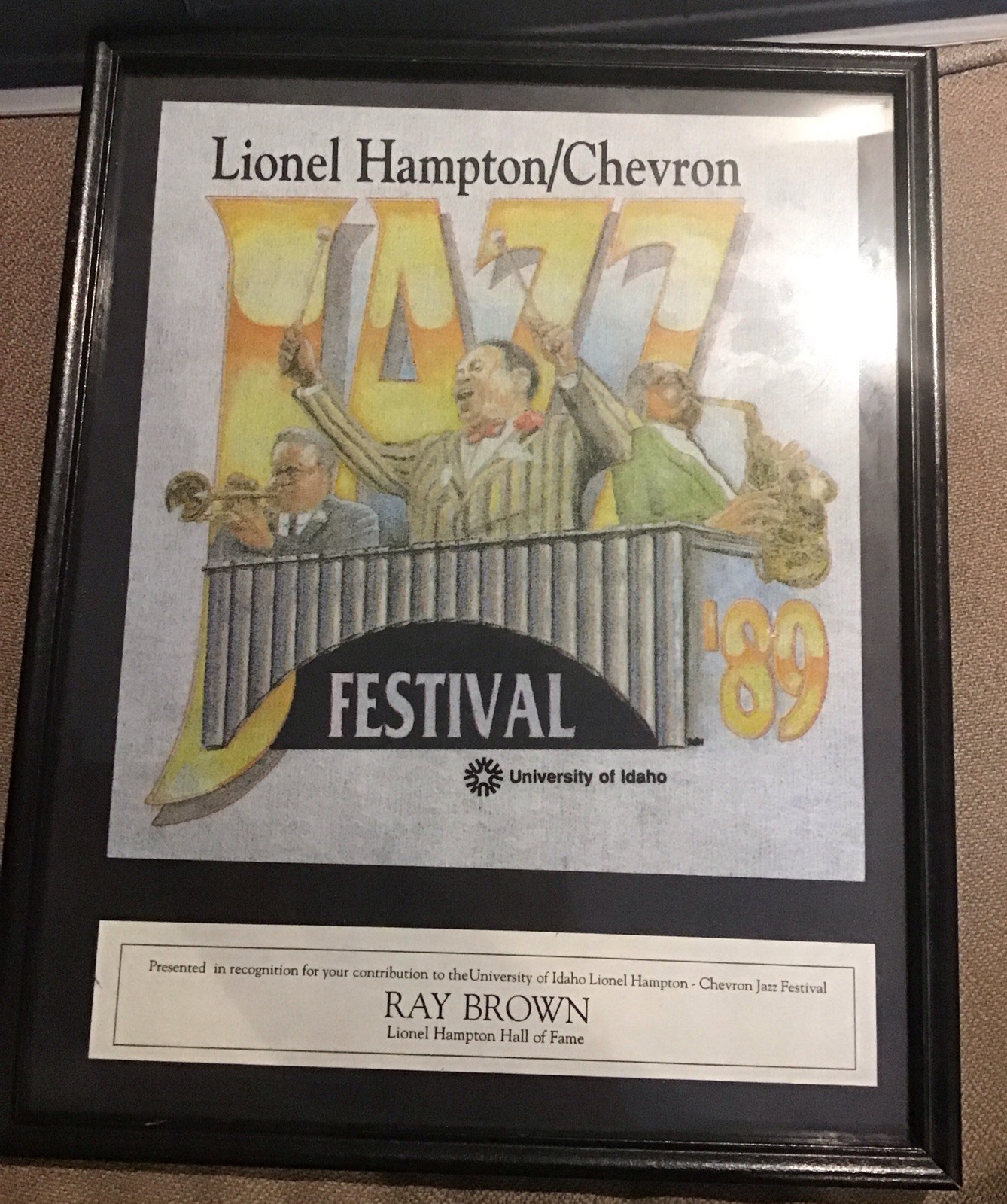 RARE 1989 JAZZ FESTIVAL LIONEL HAMPTON CHEVRON AWARD PRESENTED TO RAY BROWN