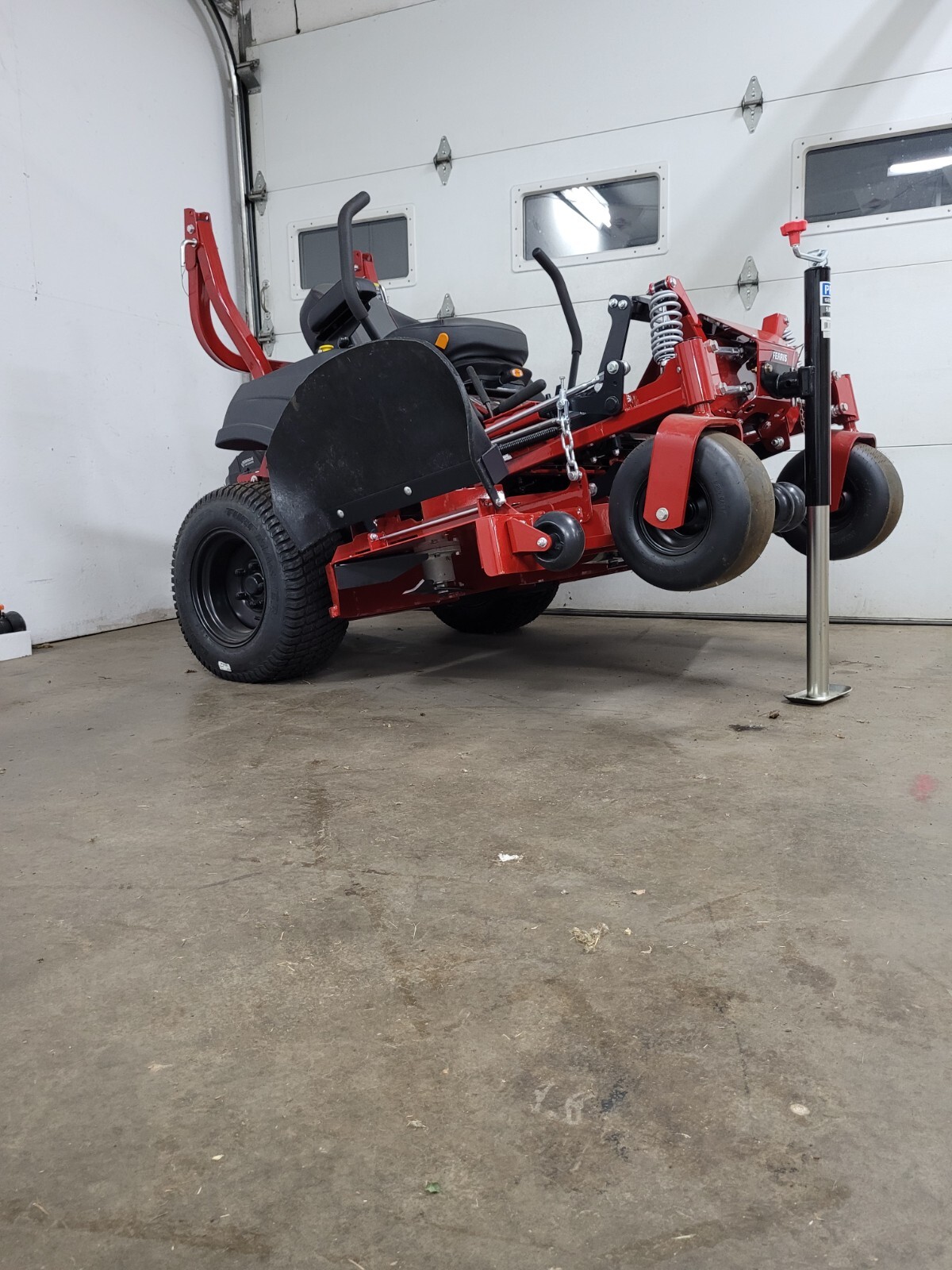 Ferris Mower Service Jack and Mount Kit for ISX800 ISX2200 ISX3300 Ferris Mower Service Jack and Mount Kit for ISX800 ISX2200 ISX3300