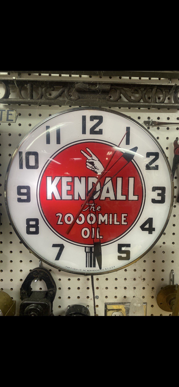 Vintage Kendall 2000 Mile Motor Oil Advertising Lighted Pam Clock Vintage Kendall 2000 Mile Motor Oil Advertising Lighted Pam Clock