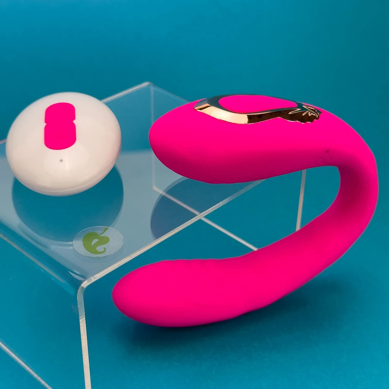 Wireless Couples C Shape Wearable Vibrating Massager Remote Control Rechargeable