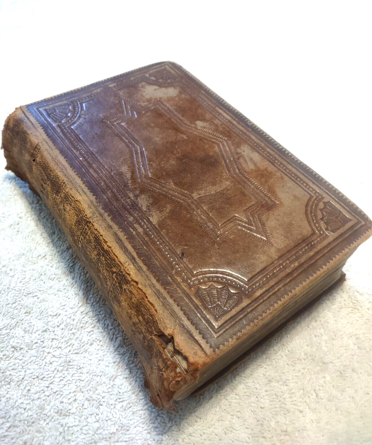 Antique 1863 German Leather Bound Holy Bible Printed in German 9th Edition RARE