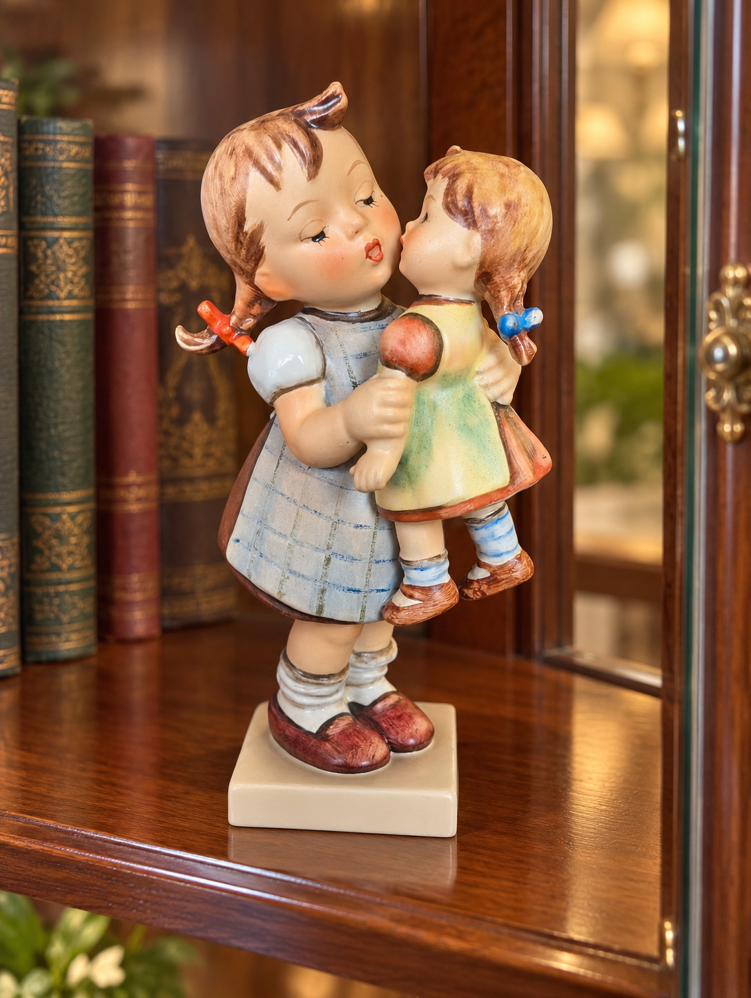 VTG Goebel Hummel 311 Kiss Me Doll WITH SOCKS 1st Version TMK3 Stylized Bee 6.5