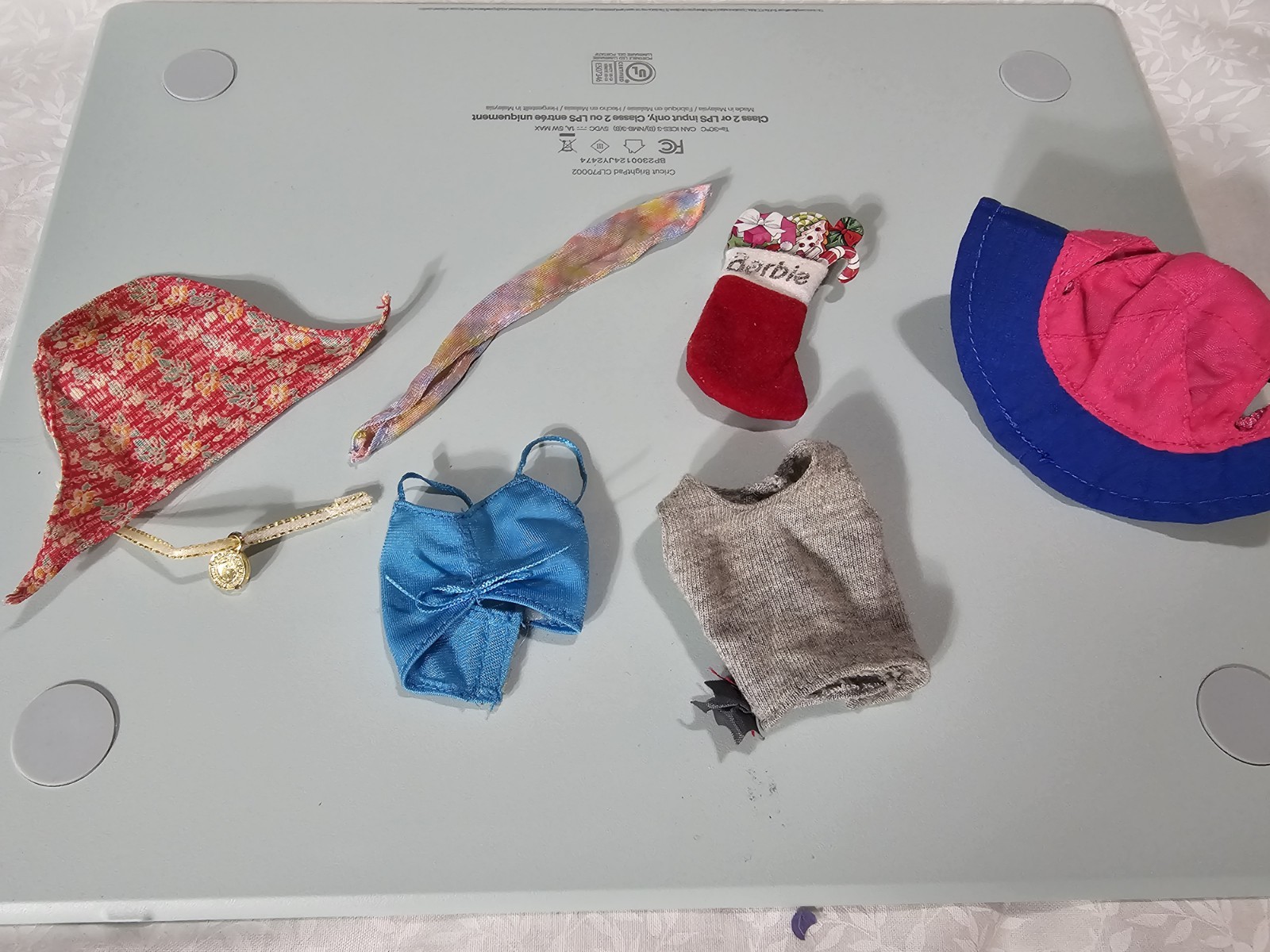 Genuie Barbie Accessories Bundle And Bratz Genuie Barbie Accessories Bundle And Bratz