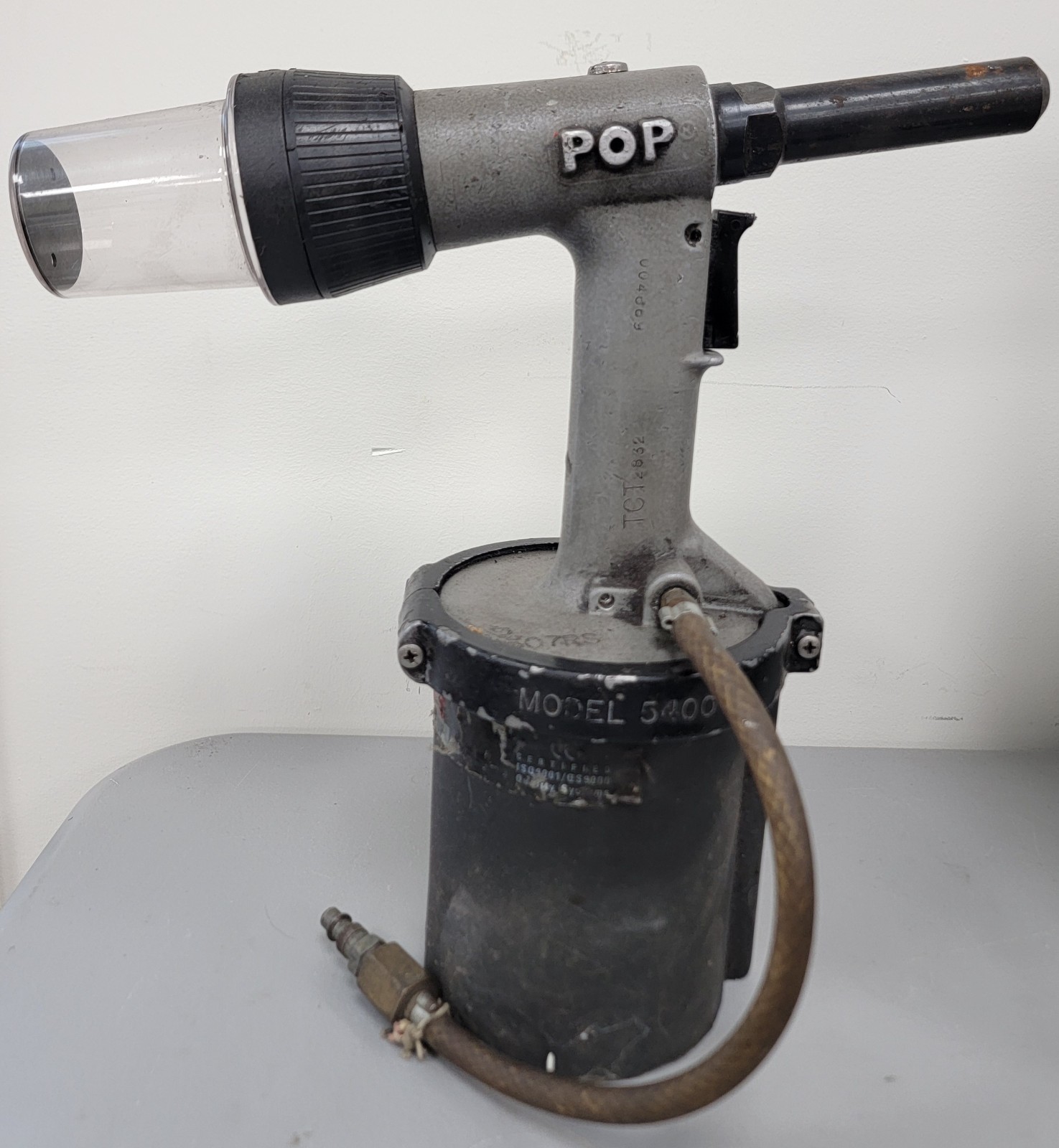 Emhart POP Rivet Gun Model 5400 Pneumatic Air Riveter (Pre-Owned) Emhart POP Rivet Gun Model 5400 Pneumatic Air Riveter (Pre-Owned)