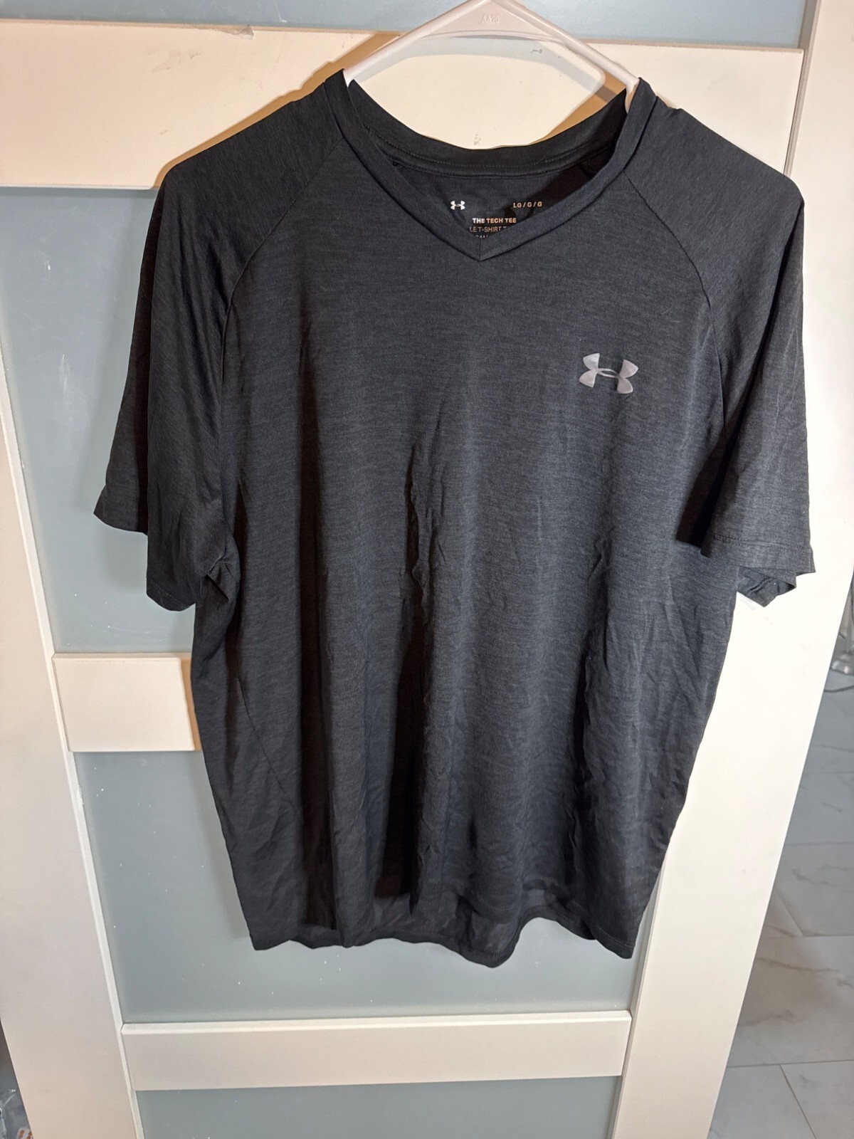 Under Armour Mens Tech Tee Shirt Large Loose Fit Gray Lightweight Active   62-13