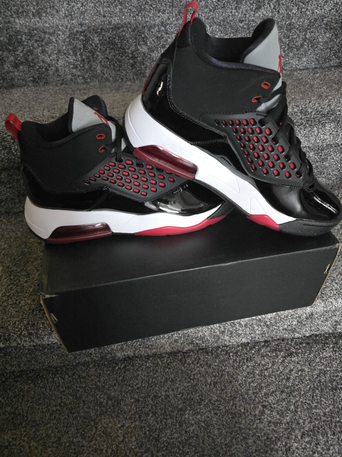 Size 10 - Air Jordan Maxin 200 Black Gym Red-white Size 10 - Air Jordan Maxin 200 Black Gym Red-white