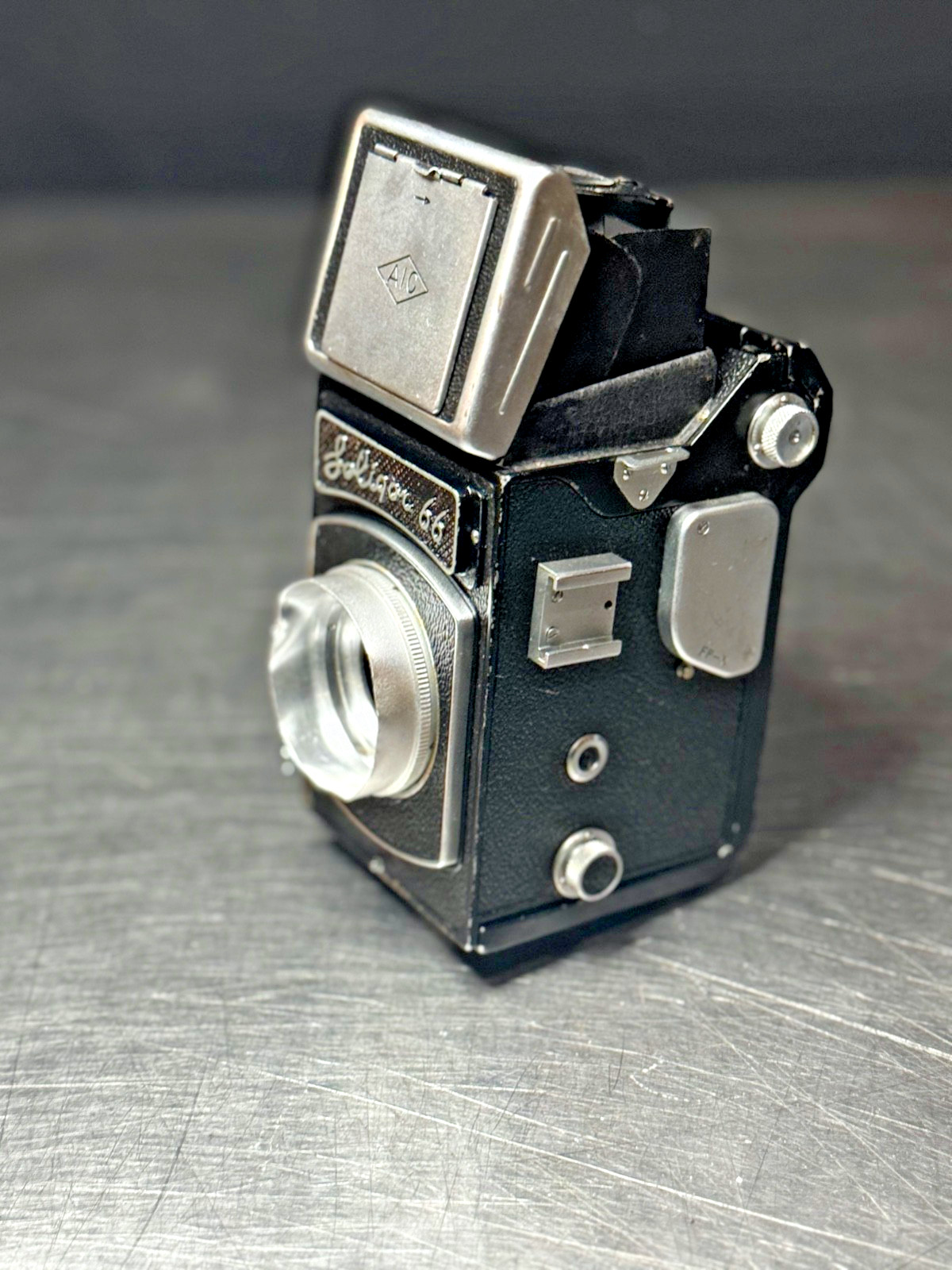 Soligar/Fujita 66 Med Format Camera body Soligar/Fujita 66 Med Format Camera body