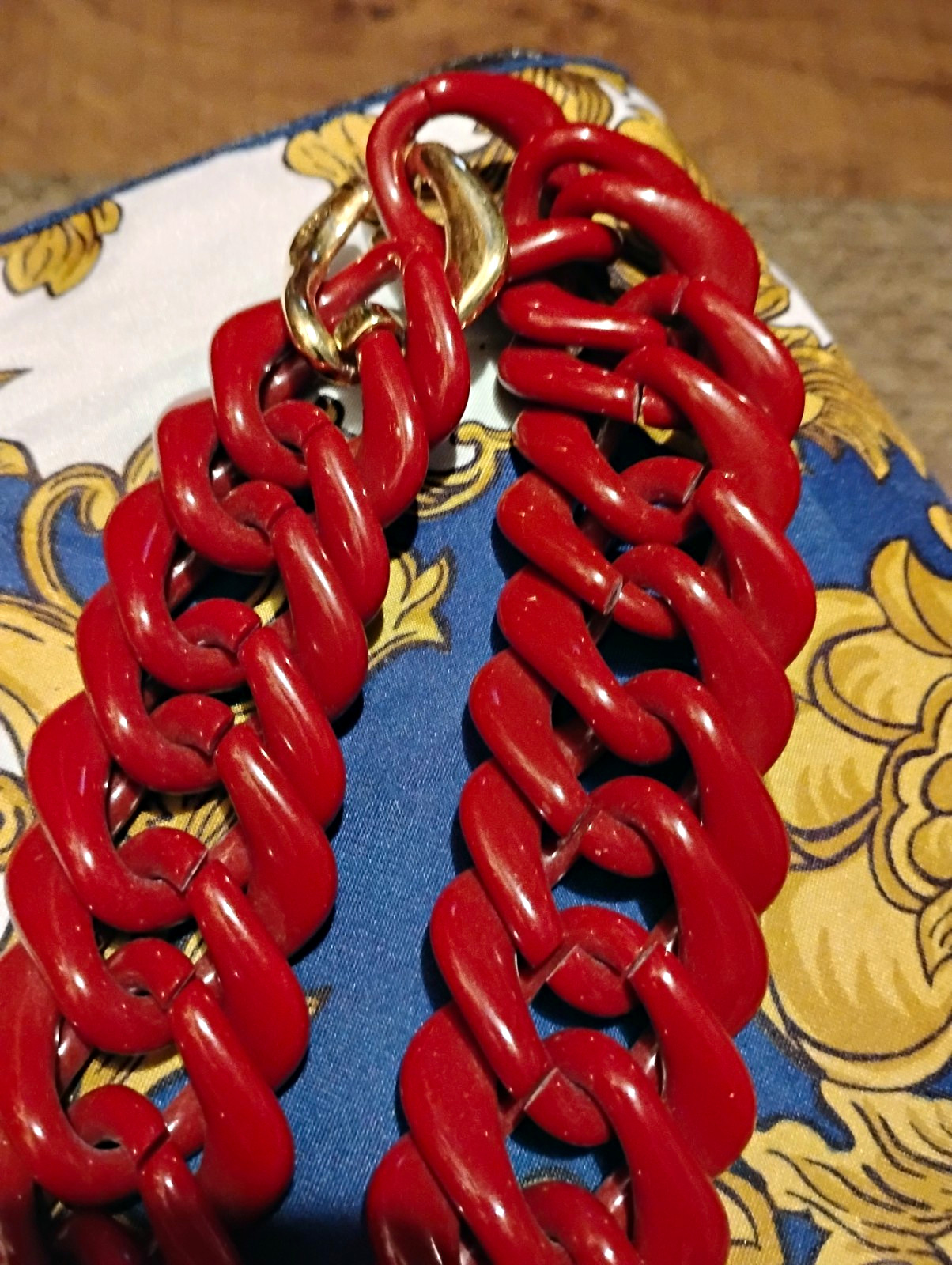 Vintage signed Trifari chunky link burgundy necklace with lucite/thermoset links