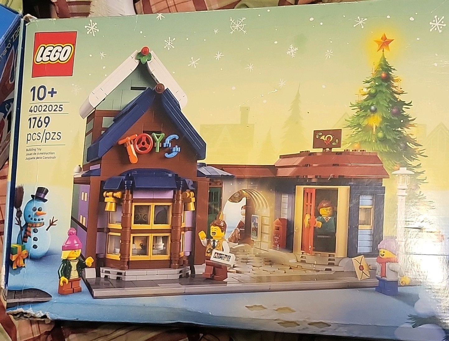 LEGO Toy Store 4002025 Seasonal 1769pcs Employee Gift LEGO Toy Store 4002025 Seasonal 1769pcs Employee Gift