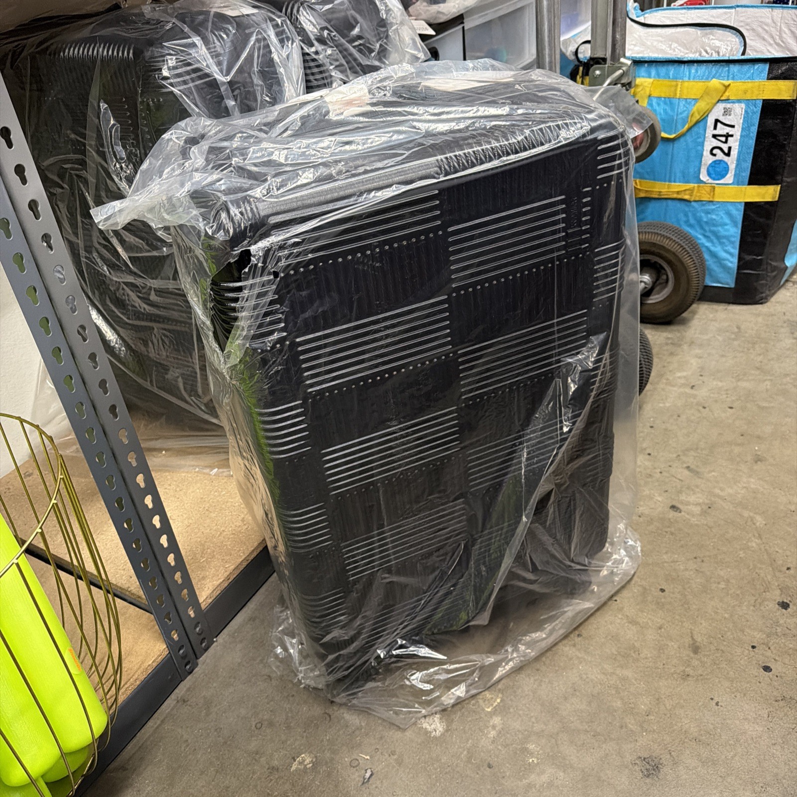 American Tourister Black Large Checked Luggage Suitcase 28\