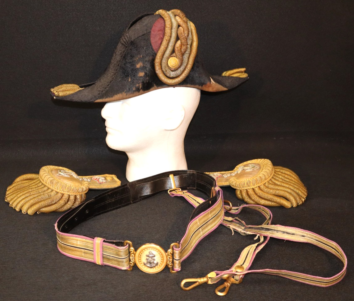 WW2 Imperial Japanese Navy Captain Izumi Kaoru 和泉 馨 Dress Hat, Belt & Epaulettes