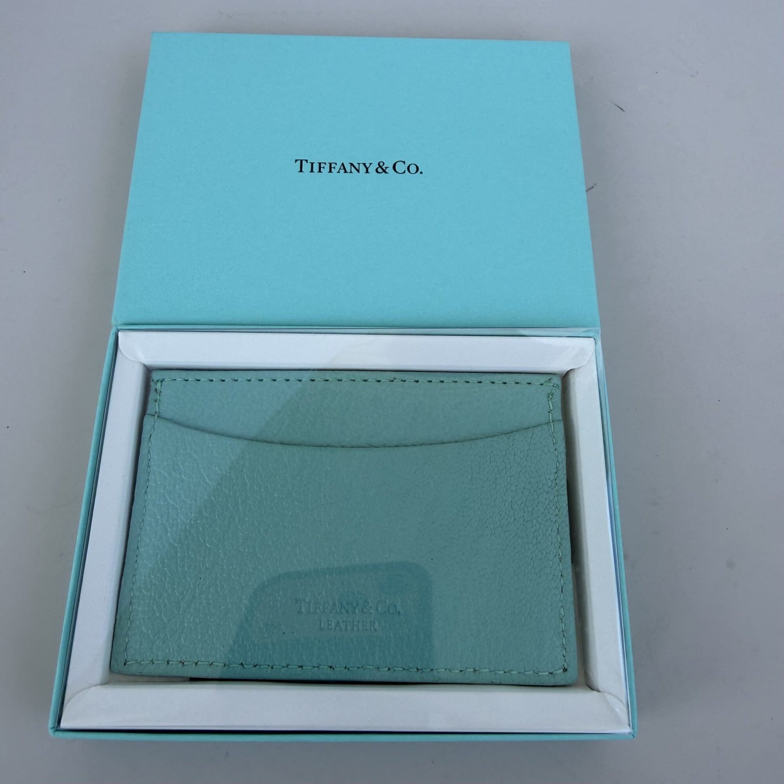 Tiffany & Co. Grained Leather Card Case – Iconic Tiffany Blue®