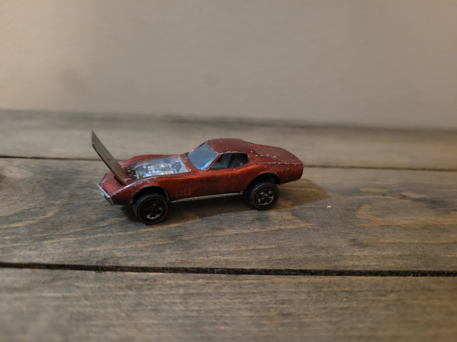 VTG RARE Hot Wheels Redline 1967 Custom Corvette HK Red w White Interior - READ VTG RARE Hot Wheels Redline 1967 Custom Corvette HK Red w White Interior - READ