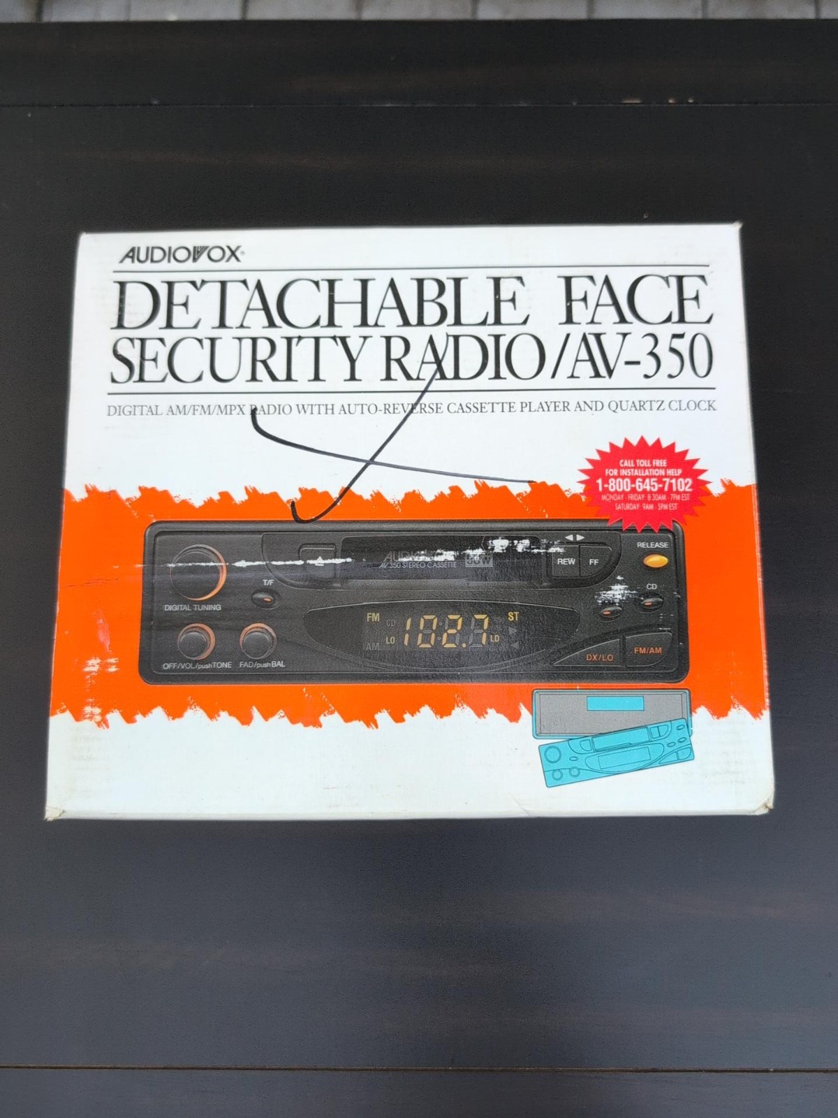 Vintage Audiovox AV-350 Car Stereo AM/FM Cassette Detachable Face Open Box