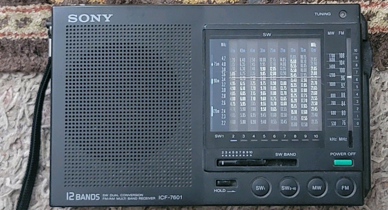 Sony ICF-7601 FM/MW/SW/ 12 Band Shortwave Radio - Does work Sony ICF-7601 FM/MW/SW/ 12 Band Shortwave Radio - Does work