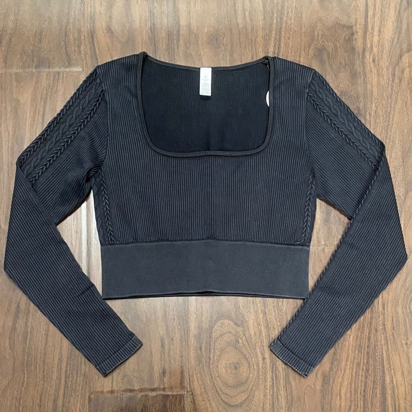 Aerie Black Long Sleeve Crop Top Aerie Black Long Sleeve Crop Top